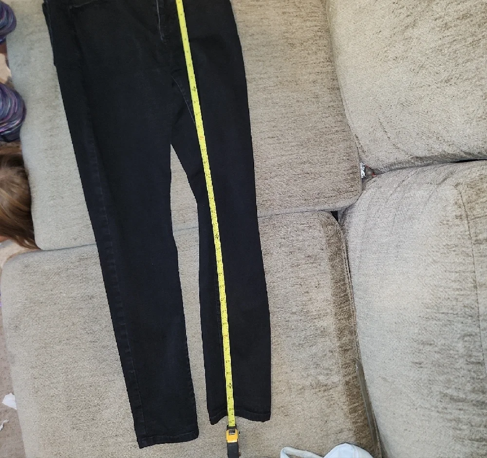 Apt. 9 Women's Classic Black Skinny Jeans